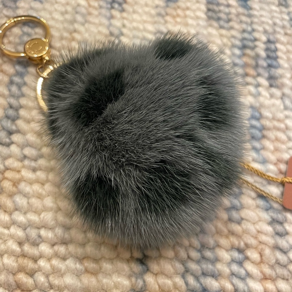 Loro Piana Fur Keychain - NWT - Picture 2 of 6